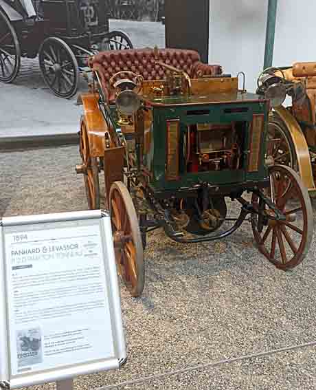 Panhard & Levassor P 2D Phaeton Tonneau de 1894 - © Hubert Gouleret